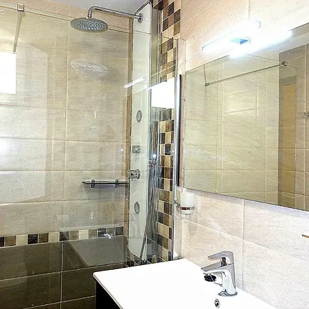 El Dorado Ookeanivaatega Korter Apartman *